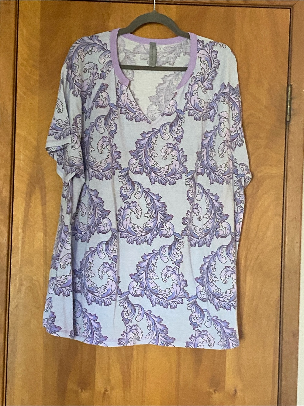 Honeyme Lavender Scroll-Print V-Neck Short Sleeve Top